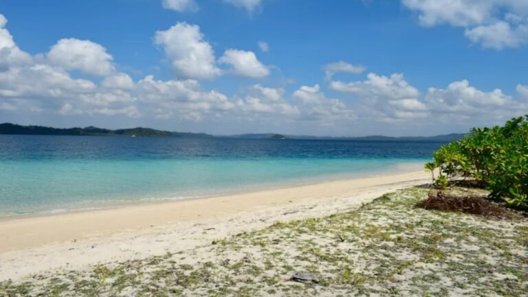 Jolly Buoy Island