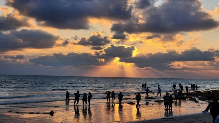 Kala Pathar Beach