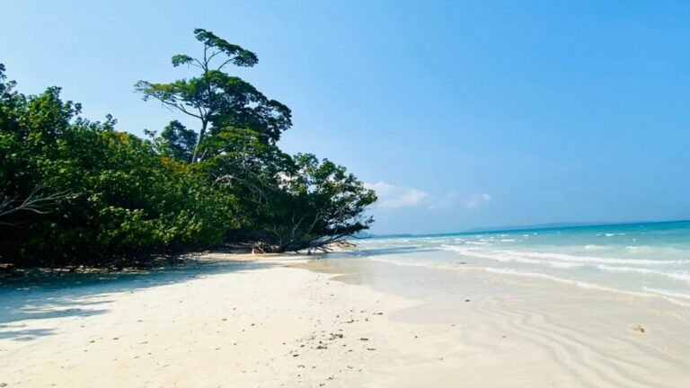 Kala Pathar Beach