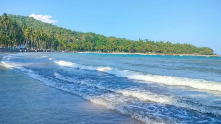 Corbyn’s Cove Beach