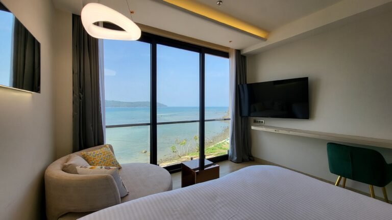 Superior Ocean view with Jacuzzi