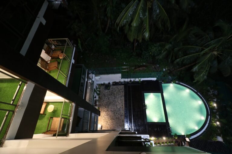 Sea Hills Hotel